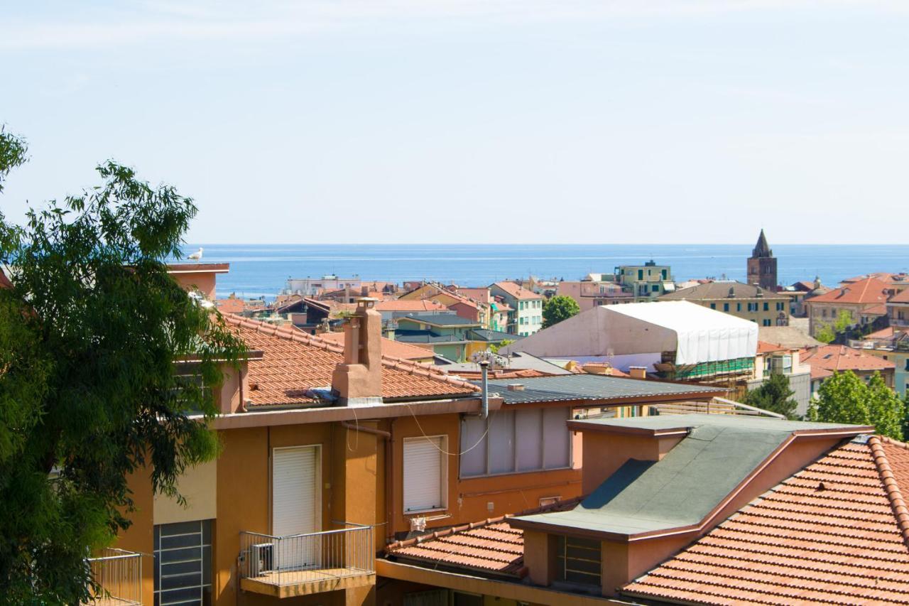 Appartamento Di 5 Locali,8 Posti Letto Vista Mare Varraze Exterior foto